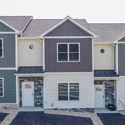 614 Zephyr Dr, Rockingham, VA 22801