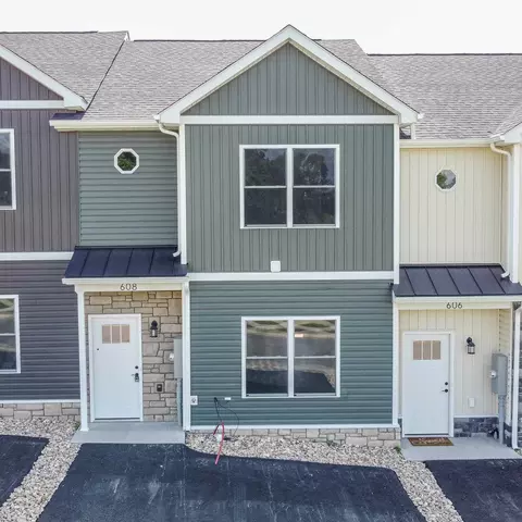 608 Zephyr Dr, Harrisonburg, VA 22801
