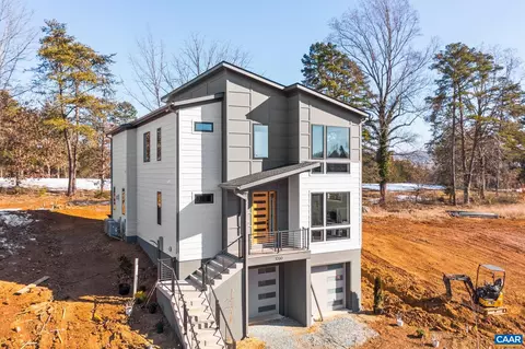 1330 Pen Park Ln, Charlottesville, VA 22901