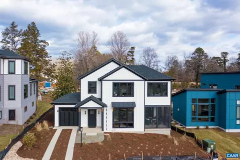 633 Lochlyn Hill Dr, Charlottesville, VA 22901
