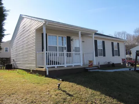 1600 D St, Waynesboro, VA 22980