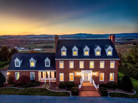 1881 College Ave, Harrisonburg, VA 22802