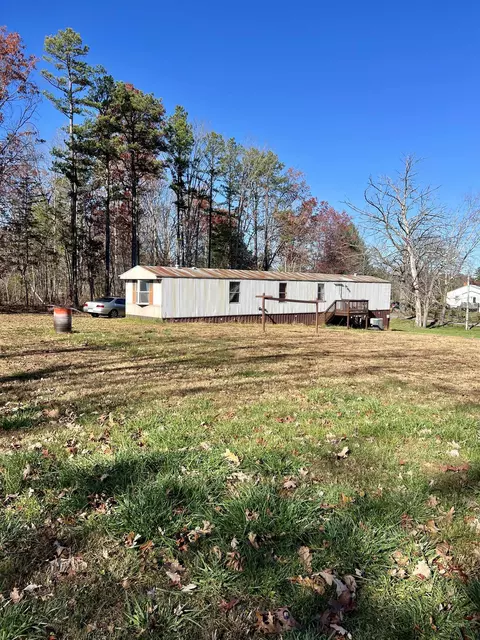 287 Mill Creek Ln, Stuarts Draft, VA 24477