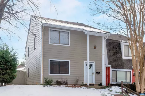 119 Woodlake Dr, Charlottesville, VA 22901