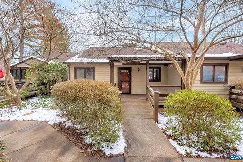 1255 Branchlands Dr, Charlottesville, VA 22901