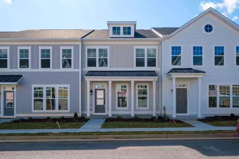 3258 Charleston Blvd, Harrisonburg, VA 22801