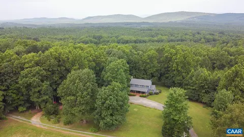 5203 James River Rd, Wingina, VA 24599
