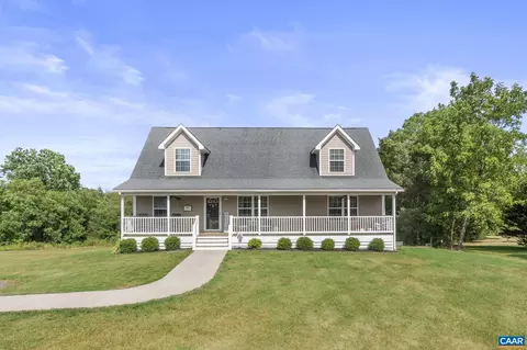 5645 Fieldcrest Dr, Scottsville, VA 24590