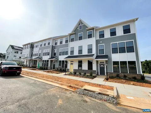 2848 Sweetbay St, Charlottesville, VA 22902