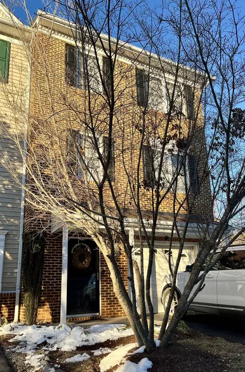 3089 Diamond Spring Ln, Harrisonburg, VA 22801
