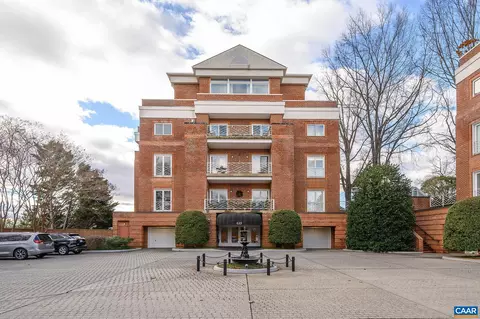 635 Worthington Dr #302, Charlottesville, VA 22903