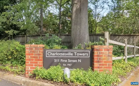 511 N 1st St N #314, Charlottesville, VA 22902