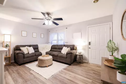 25 Carson Cir, Stuarts Draft, VA 24477 photo 10