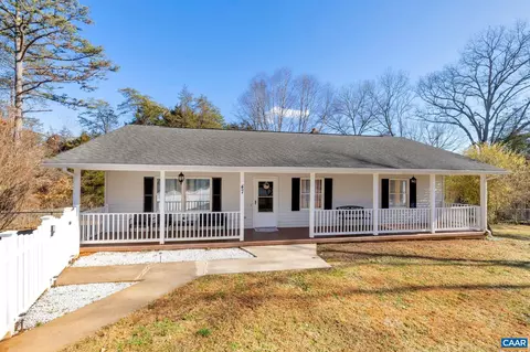 47 Dandelion Rd, Ruckersville, VA 22968