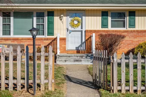 321 Ridge Rd, Staunton, VA 24401