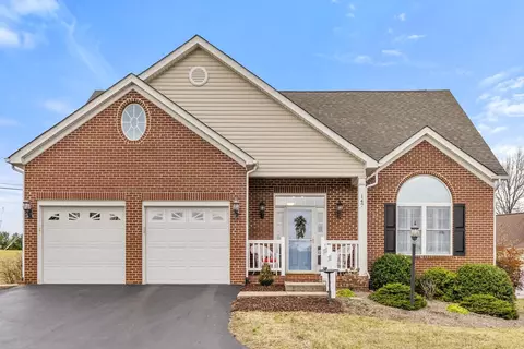 147 Heather Ln, Staunton, VA 24401