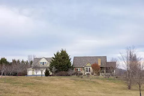 30 Henry Hill Dr, Fairfield, VA 24435