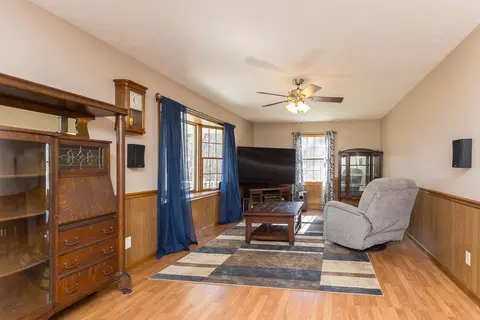 334 Divide Ln, Mathias, WV 26812 photo 3