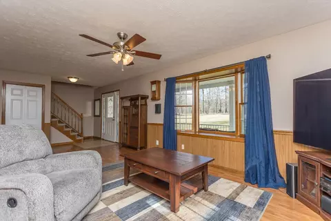 334 Divide Ln, Mathias, WV 26812 photo 4