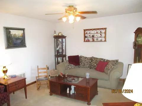 394 Cooper Dr, Stuarts Draft, VA 24477 photo 8