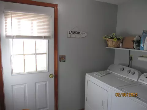 394 Cooper Dr, Stuarts Draft, VA 24477 photo 19
