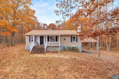 417 Ruritan Lake Rd, Scottsville, VA 24590