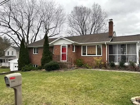 244 W J St W, Purcellville, VA 20132