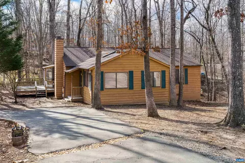 47 Laguna Rd, Palmyra, VA 22963