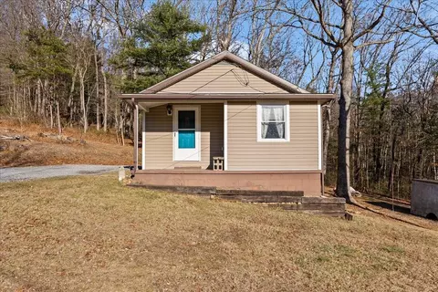 132 Sharp Hill Ln, Hinton, VA 22831 photo 3