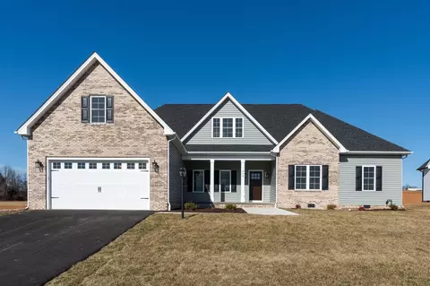 440 Peterson Ln, Waynesboro, VA 22980