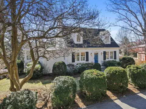 1801 Shenandoah St, Staunton, VA 24401