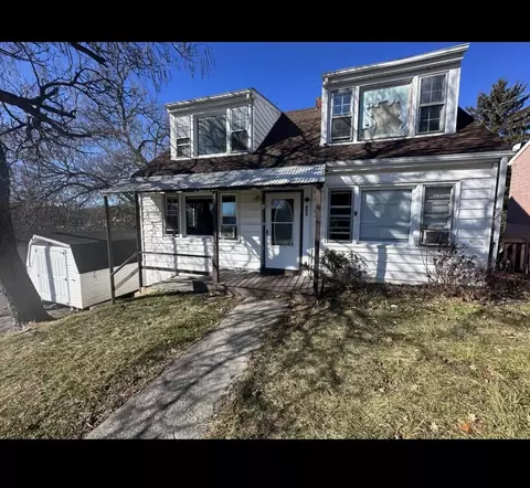 802 Randolph St, Staunton, VA 24401