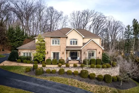 144 Steeplechase Dr, Penn Laird, VA 22846