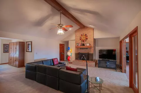 Living - 106 Merrick Ln, Raphine, VA 24472 photo 3 of 4