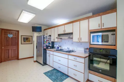 Kitchen - 106 Merrick Ln, Raphine, VA 24472 photo 6 of 6