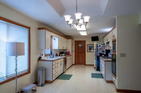 Kitchen - 106 Merrick Ln, Raphine, VA 24472 photo 4 of 6