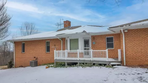 Exterior - 106 Merrick Ln, Raphine, VA 24472 photo 10 of 10
