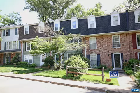 121 Scarborough Pl, Charlottesville, VA 22903