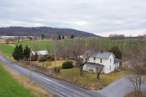 6178 Scholars Rd, Mount Crawford, VA 22841