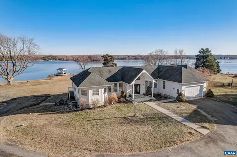82 Browns Point Ln, Bumpass, VA 23024 photo 32
