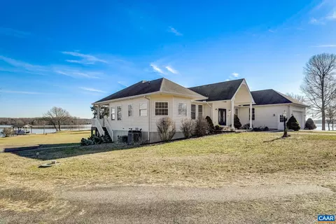 82 Browns Point Ln, Bumpass, VA 23024 photo 10