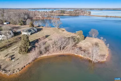 82 Browns Point Ln, Bumpass, VA 23024 photo 35