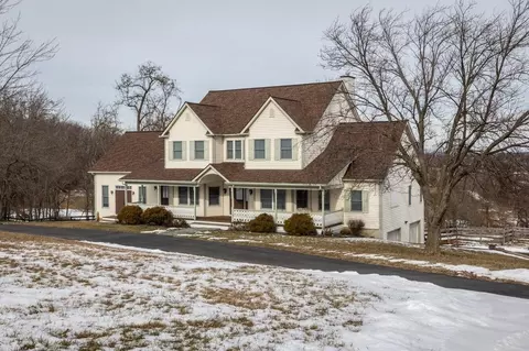 154 Hickory Hill Ln, Fishersville, VA 22939