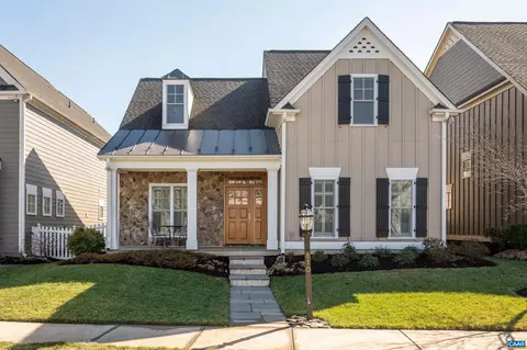 810 Golf View Dr, Crozet, VA 22932
