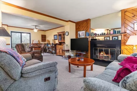 437 B King St #B, Basye, VA 22810 photo 3
