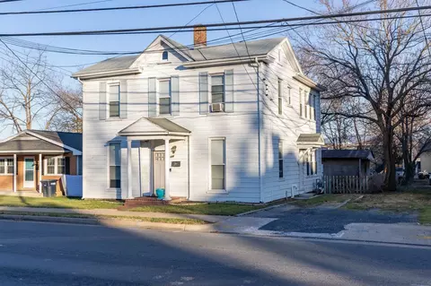 344 N High St N, Harrisonburg, VA 22802