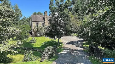123 Cameron Ln, Charlottesville, VA 22903
