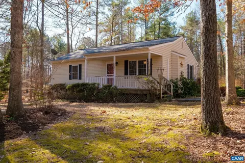 3681 Dogwood Dr, Palmyra, VA 22963
