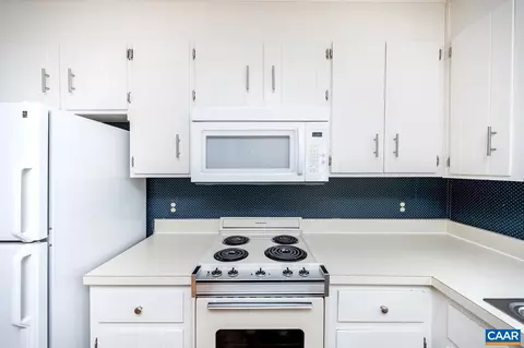 Kitchen - 109 Otterview Rd, Forest, VA 24551 photo 6 of 6
