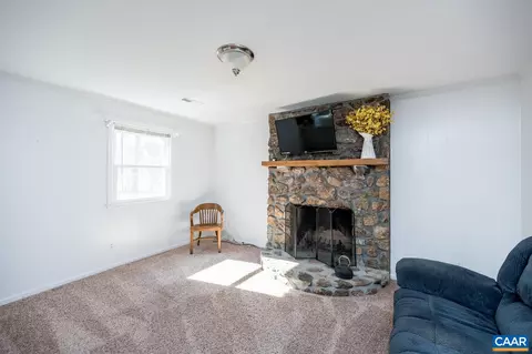 Living - 109 Otterview Rd, Forest, VA 24551 photo 9 of 11